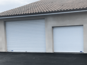 menuiserie patrick couton parempuyre produits services portes de garage diapo 02 300x225 - menuiserie-patrick-couton-parempuyre-produits-services-portes-de-garage-diapo-02