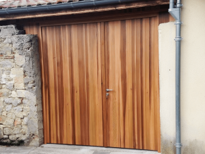 menuiserie patrick couton parempuyre produits services portes de garage diapo 03 300x225 - menuiserie-patrick-couton-parempuyre-produits-services-portes-de-garage-diapo-03