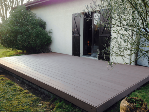 menuiserie patrick couton parempuyre produits services terrasses diapo 01 300x225 - menuiserie-patrick-couton-parempuyre-produits-services-terrasses-diapo-01